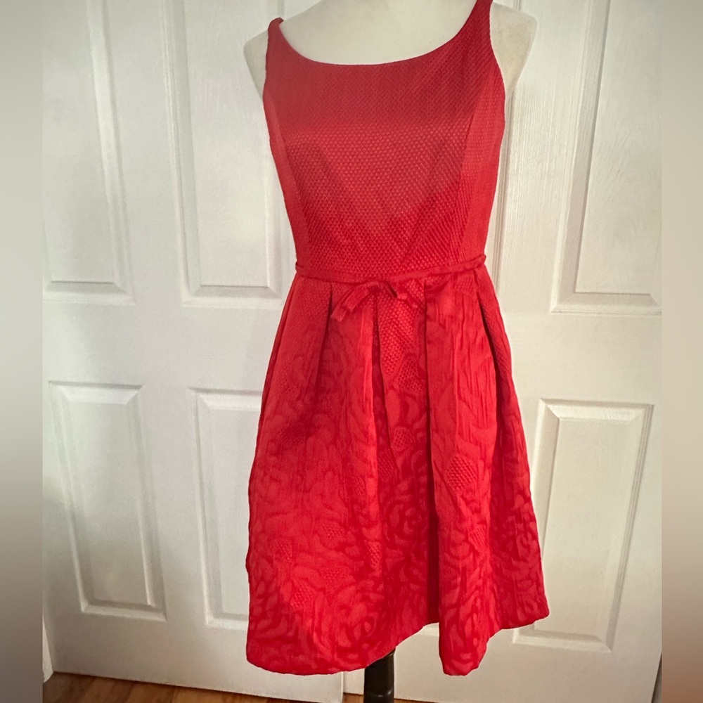 Taylor Red Scoop Neck Sleeveless A-Line Dress